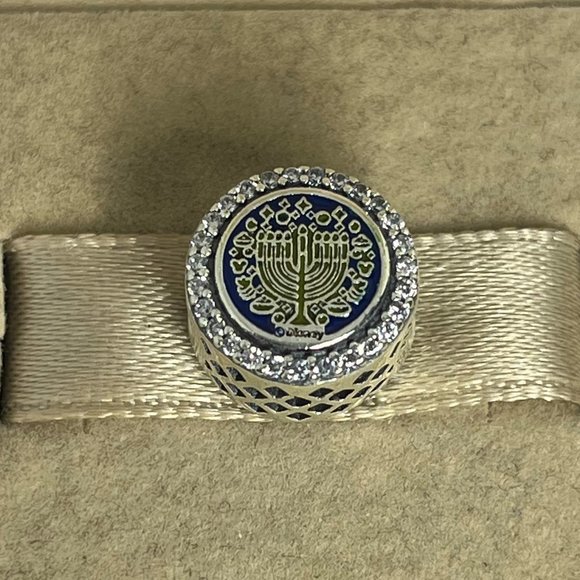 Pandora Jewelry Pandora Disney Parks Minnie Mouse Hanukkah Menorah